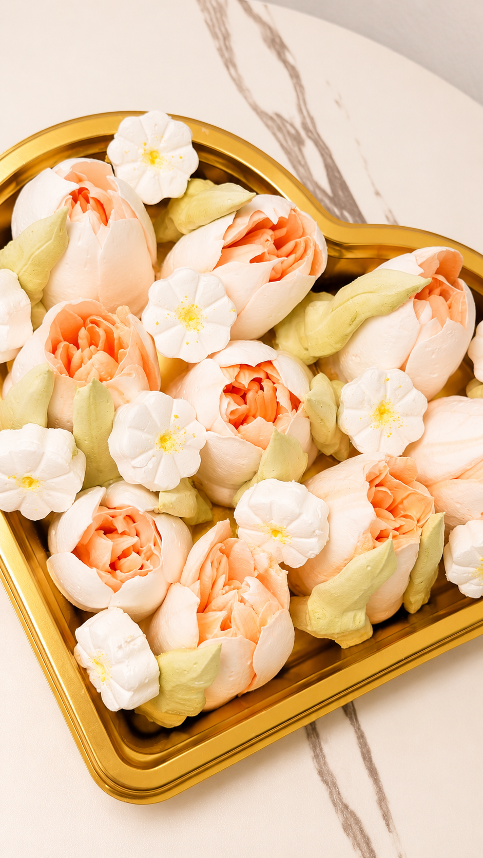 Flower Marshmallow Heart-shaped Gift Box Orange