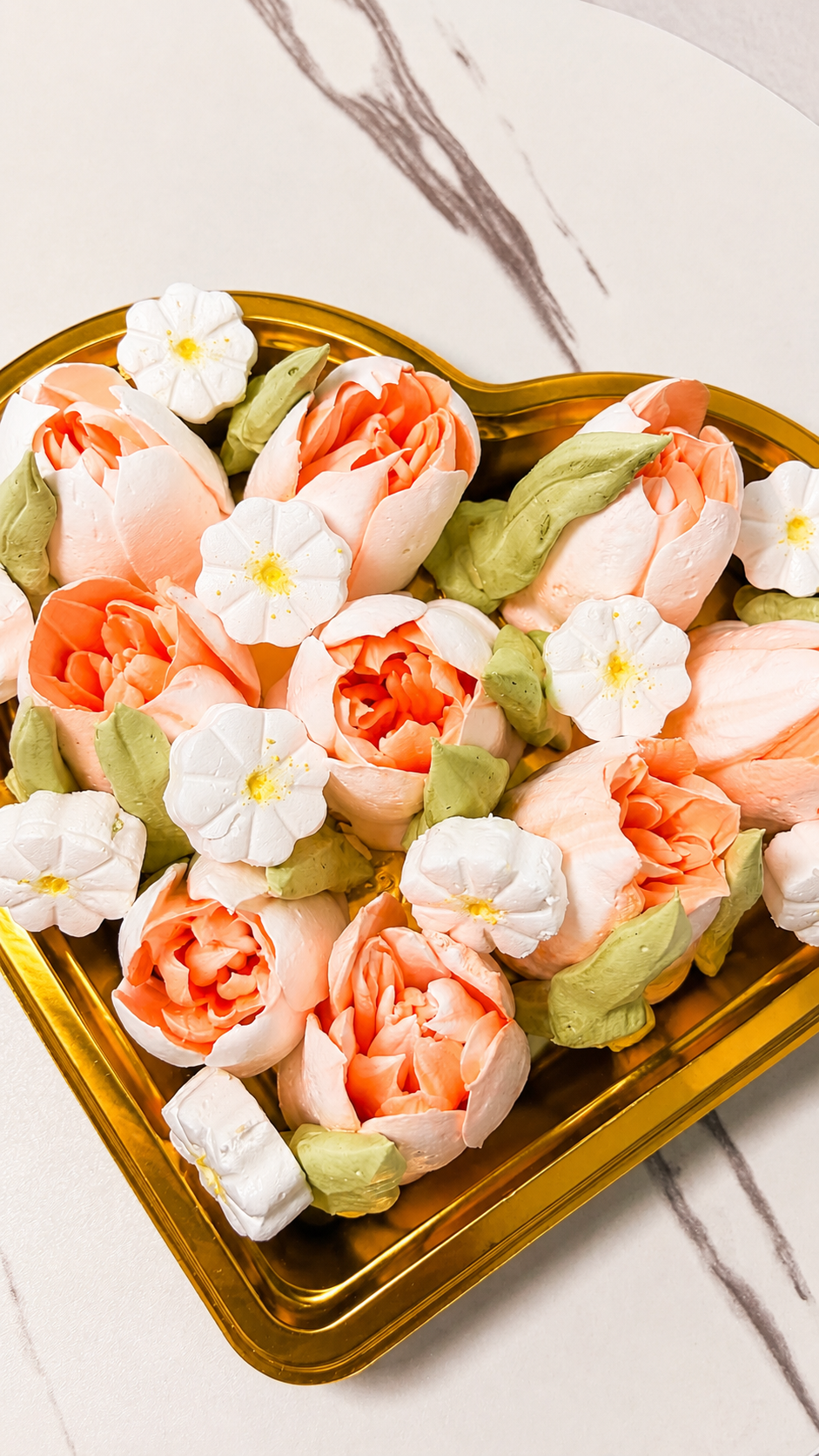 Flower Marshmallow Heart-shaped Gift Box Orange
