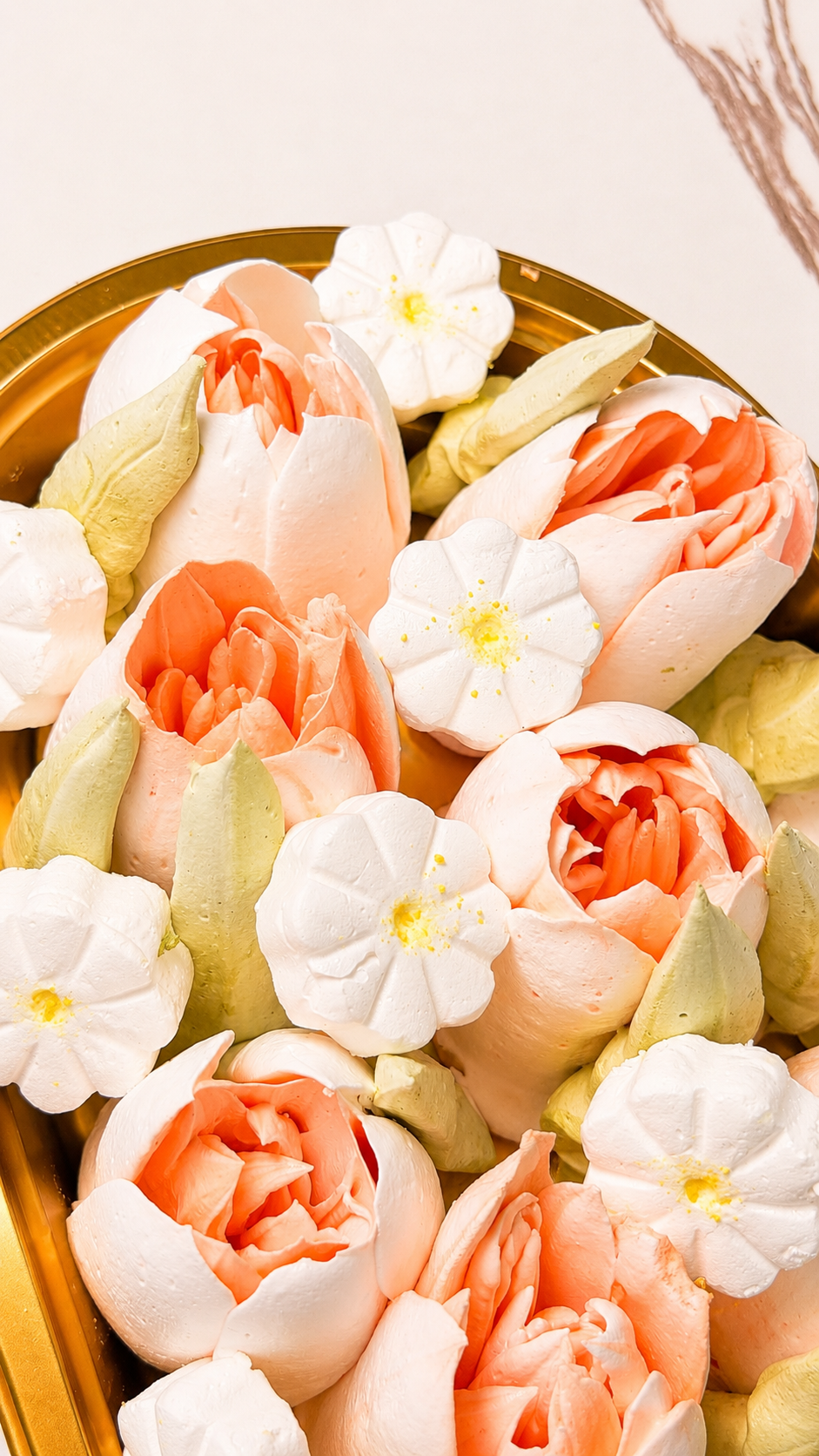 Flower Marshmallow Heart-shaped Gift Box Orange