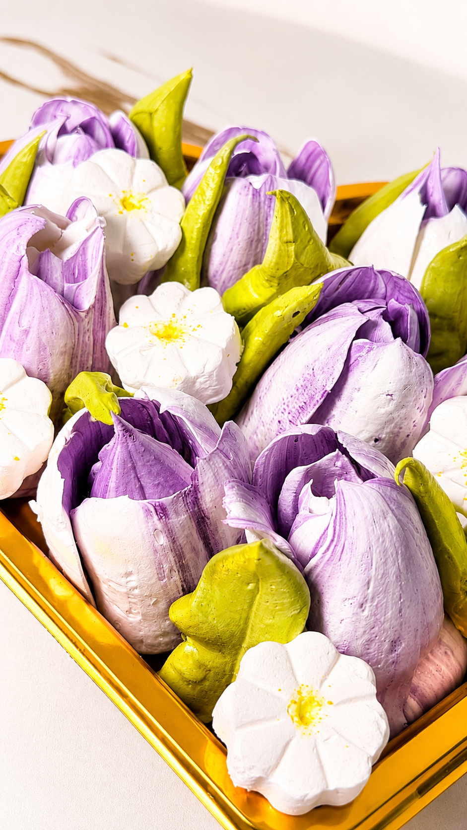 Flower Marshmallow Heart-shaped Gift Box Purple
