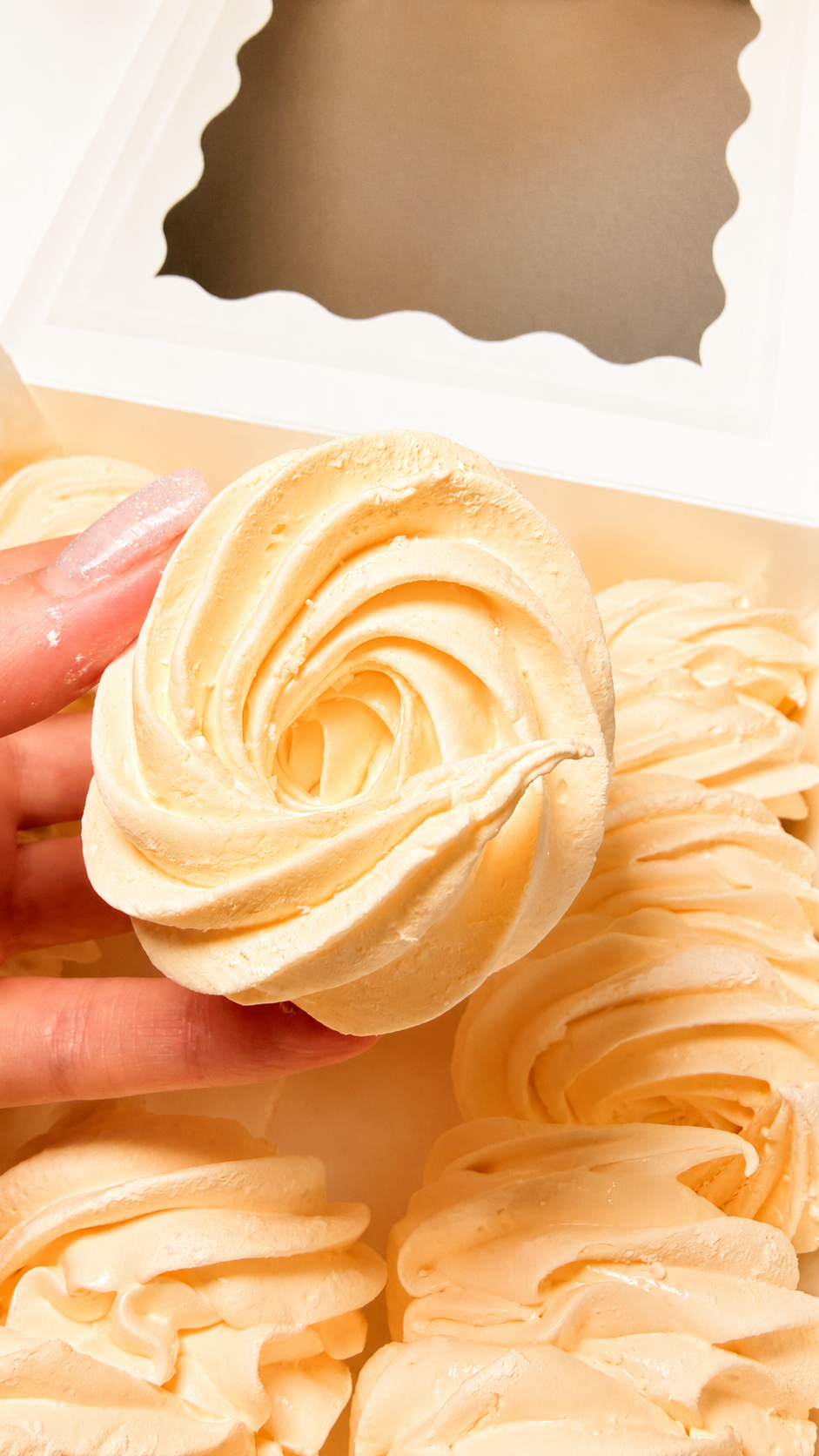 Mango Marshmallow Scroll Gift Box